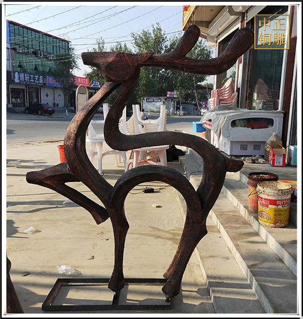抽象鹿價(jià)格.jpg