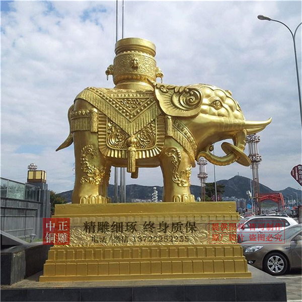 門(mén)口大象雕塑.jpg